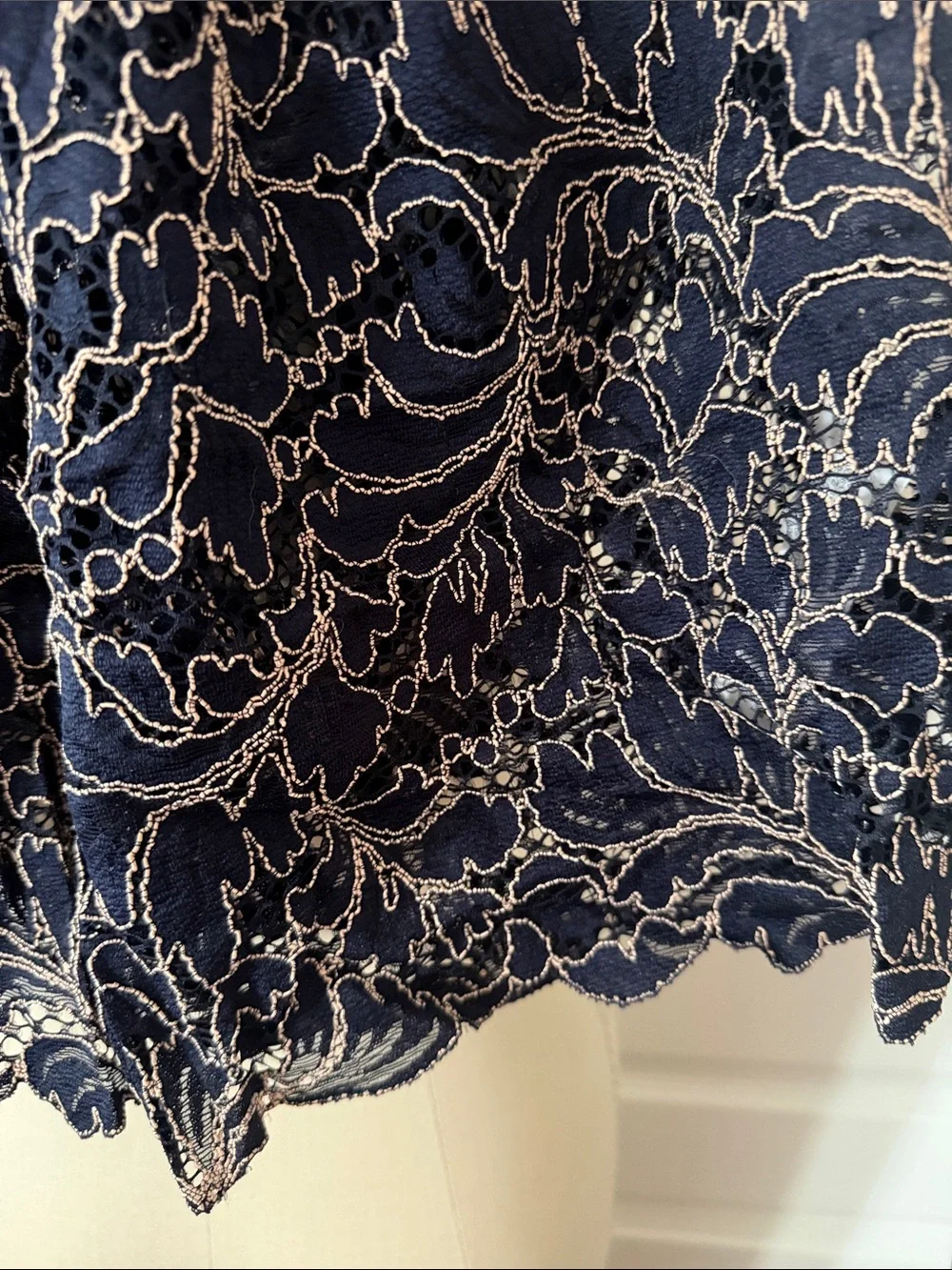 Zara Navy Lace Cropped Short Sleeve Blouse Size L - Picture 6 of 12